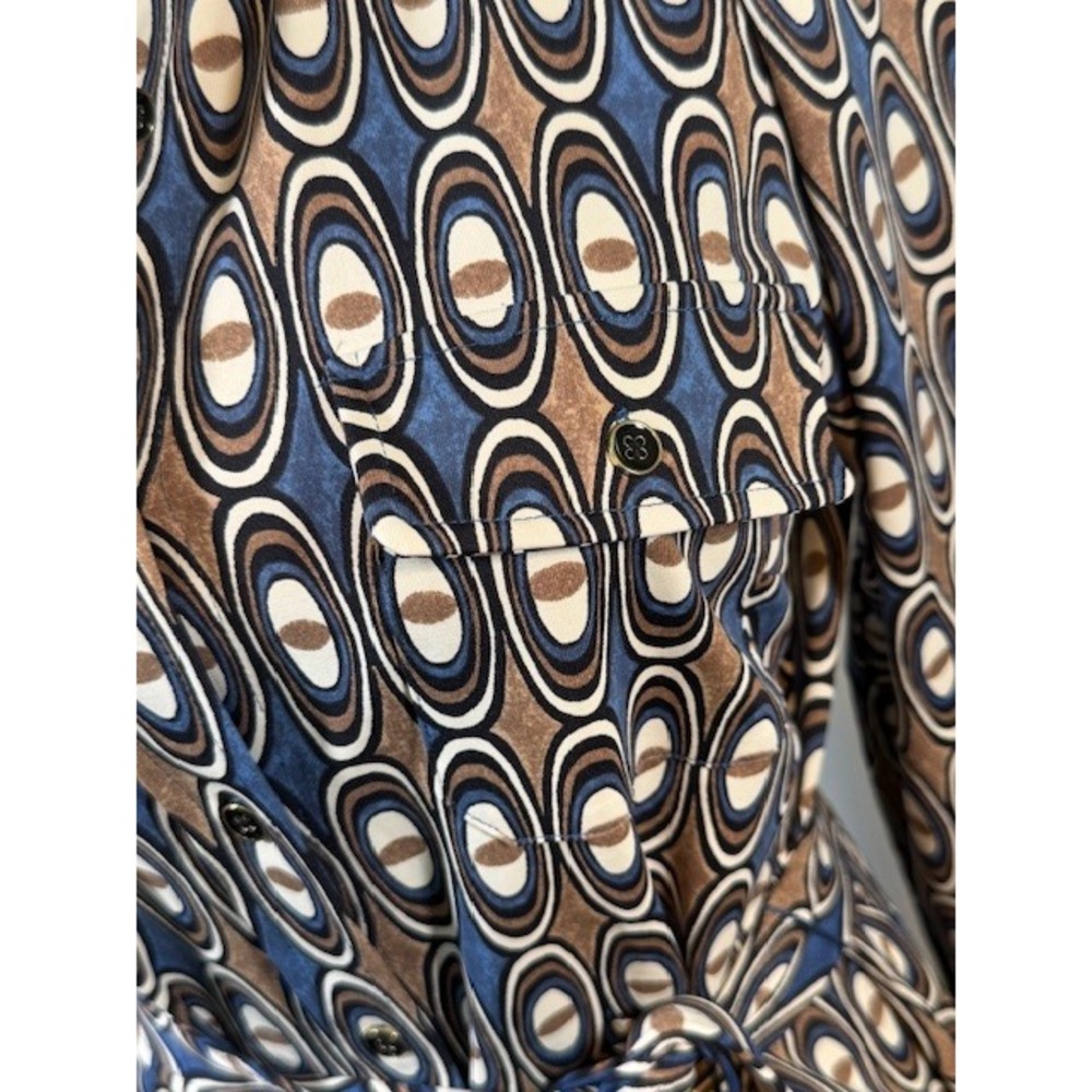 J McLaughlin Catalina Cloth Belted Shirt Dress M Geometric Retro Print Navy - Picture 8 of 11